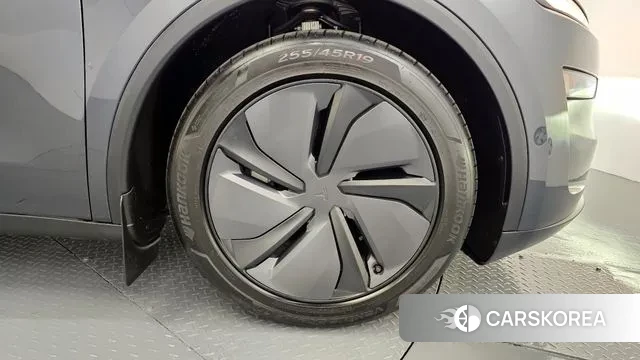 Tesla Model Y id 3277899 из Кореи 15