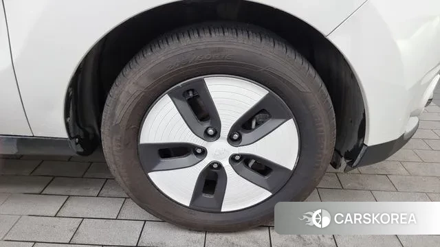 Kia Soul EV id 3129416 из Кореи 15