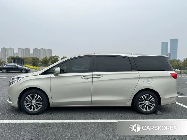 Buick GL8 id 4212621 из Китая 23