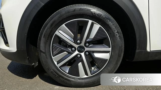 Kia The New Niro id 3878715 из Кореи 15