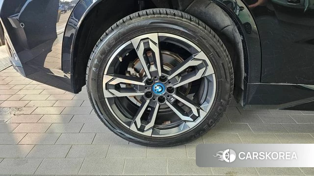 BMW iX1 (U11) id 4665695 из Кореи 30