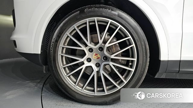 Porsche Cayenne (PO536) id 4382356 из Кореи 25