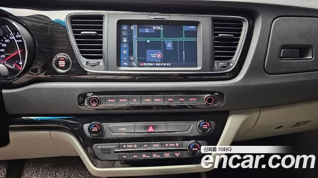 Kia The New Carnival id 2659782 из Кореи 15