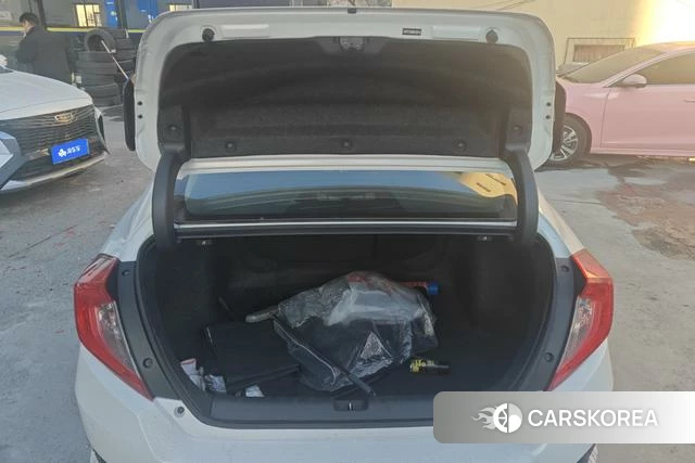 Honda Civic id 4301728 из Китая 12