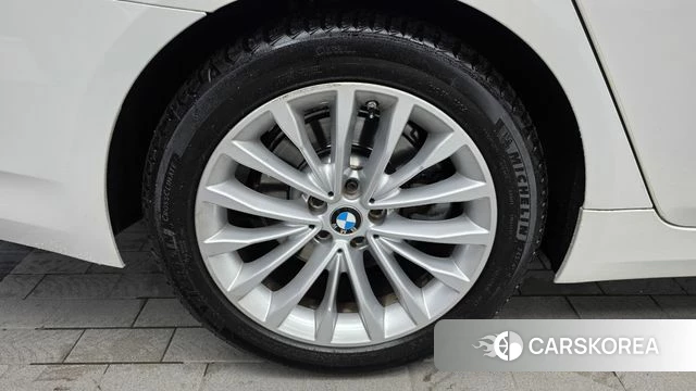BMW 5 Series (G30) id 4586516 из Кореи 27