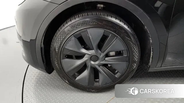 Tesla Model Y id 3120094 из Кореи 15