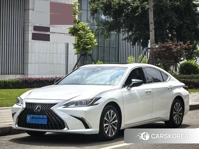 Lexus ES 2023 Белый из Китая, фото 5