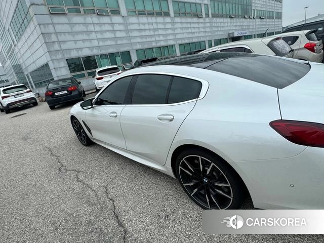 BMW 8 Series (G15) 2024 Белый из Кореи, фото 5