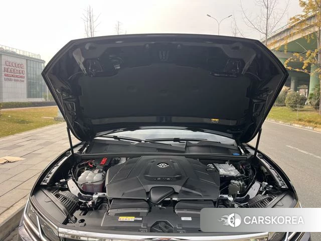 Volkswagen Touareg id 4277179 из Китая 13