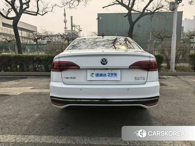 Volkswagen Bora id 4272177 из Китая 26