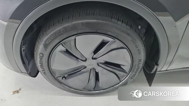 Tesla Model Y id 4617437 из Кореи 13