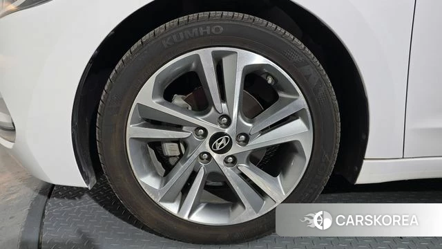 Hyundai Avante AD id 4188725 из Кореи 26