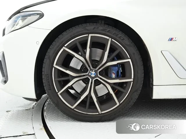 BMW 5 Series (G30) id 3289618 из Кореи 15