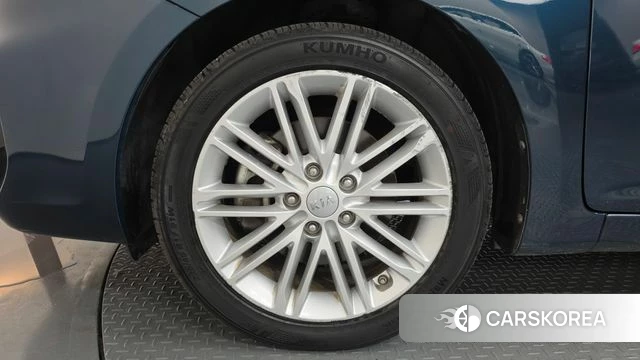 Kia The New Carens id 4728228 из Кореи 25