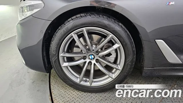 BMW 5 Series (G30) id 2927538 из Кореи 15