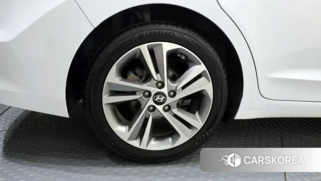 Hyundai Avante AD id 3465110 из Кореи 15