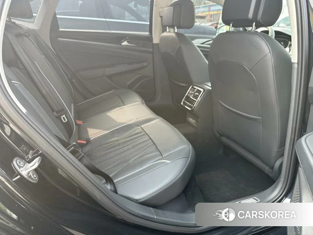 Volkswagen Passat 2022 Черный из Китая, фото 6