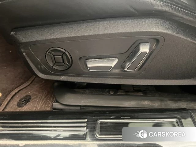 Audi A6L id 4313685 из Китая 10