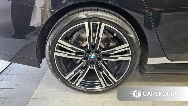 BMW 7 Series (G70) id 3922159 из Кореи 15