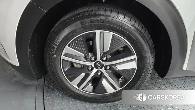 Kia The New Niro id 3661522 из Кореи 15