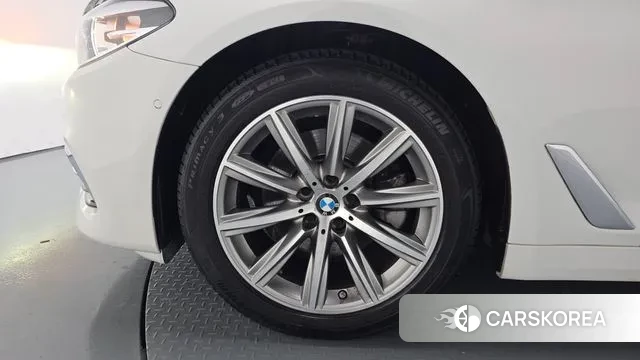 BMW 5 Series (G30) id 3374827 из Кореи 15