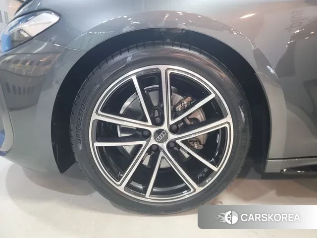 Audi A5 (B10) id 3393598 из Кореи 15