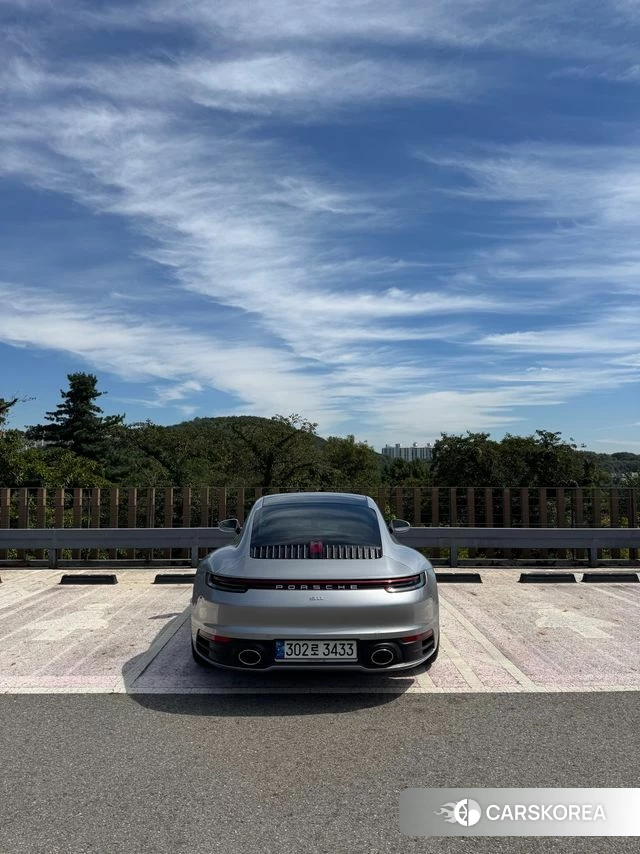 Porsche 911(992) 2022 Серебристо-серый из Кореи, фото 5