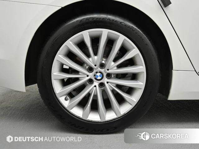 BMW 5 Series (G30) 2018 Белый из Кореи, фото 6