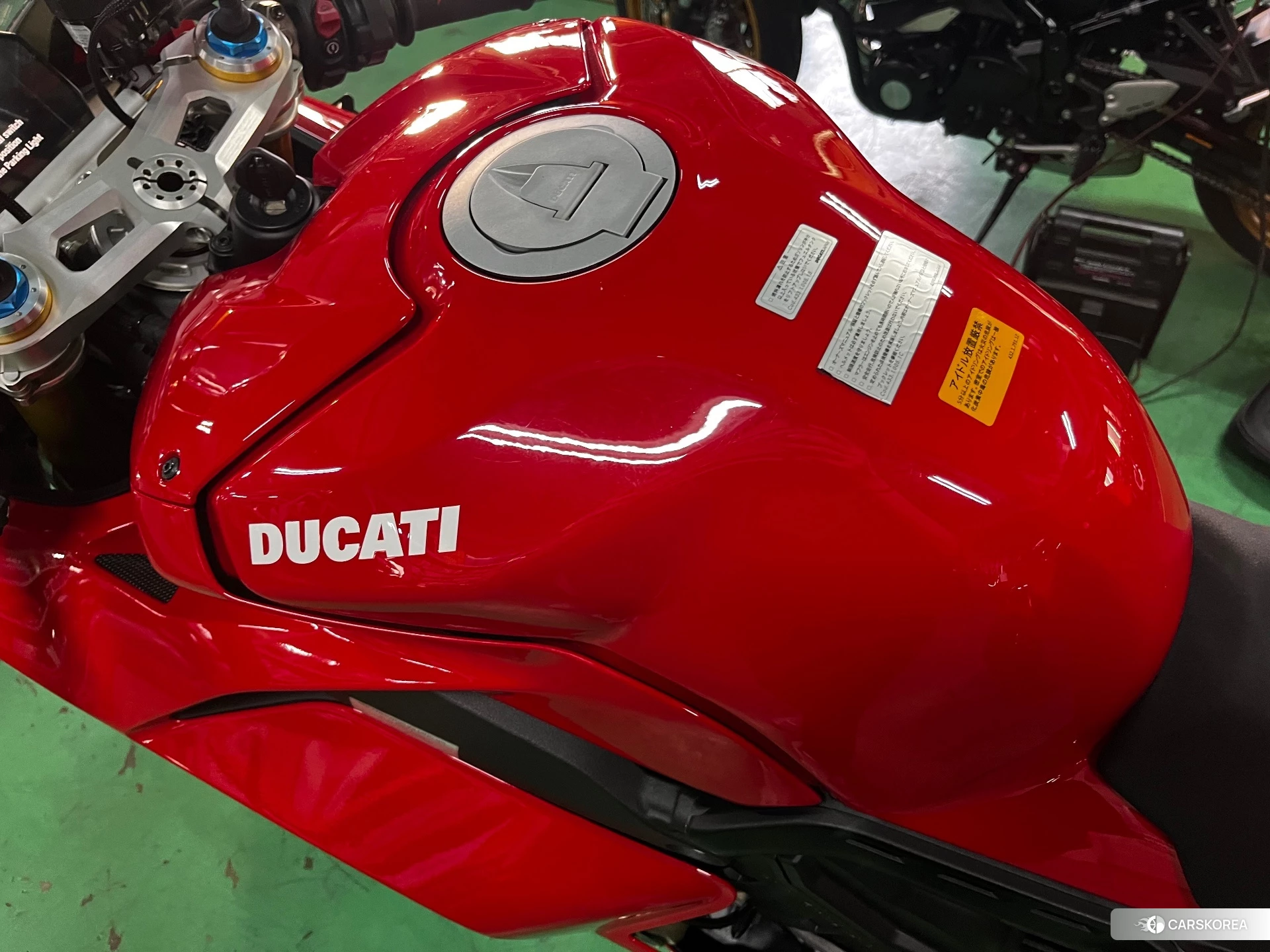 Ducati PANIGALE V4 S 2021 из Японии, фото 4