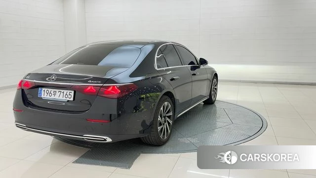 Mercedes-Benz E-Class W214 id 4274824 из Кореи 15