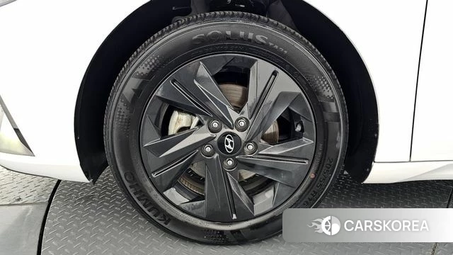 Hyundai Avante (CN7) id 3841980 из Кореи 15