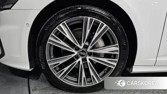 Audi A6 (C8) id 3415985 из Кореи 15