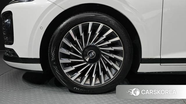 Hyundai Grandeur (GN7) id 4602920 из Кореи 31