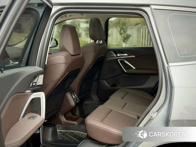 BMW X1 2024 Темно-серый из Китая, фото 5