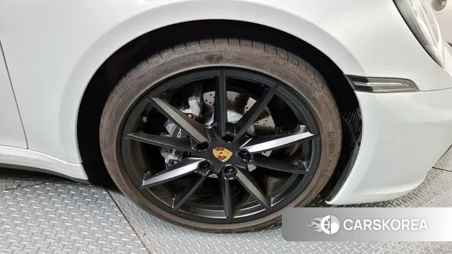 Porsche 911(992) id 2894311 из Кореи 15