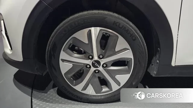 Kia Niro Plus id 2998505 из Кореи 15