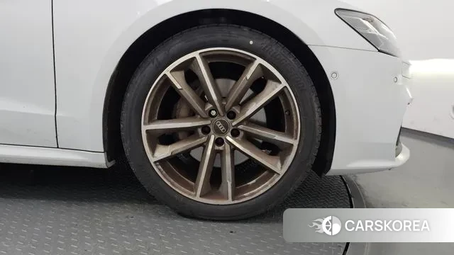 Audi A7 (4K) id 3328017 из Кореи 15