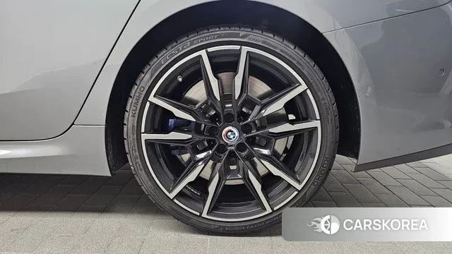 BMW 8 Series (G15) id 3467704 из Кореи 15