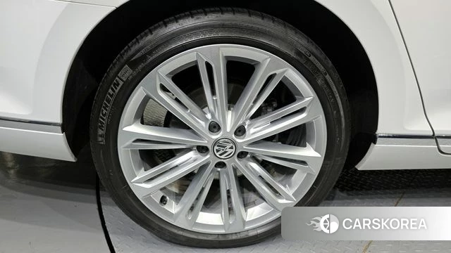 Volkswagen Passat GT (B8) id 4435760 из Кореи 31