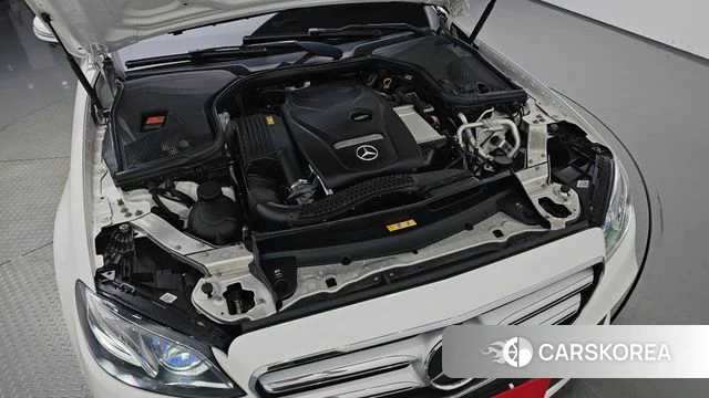 Mercedes-Benz E-Class W213 id 4708566 из Кореи 31