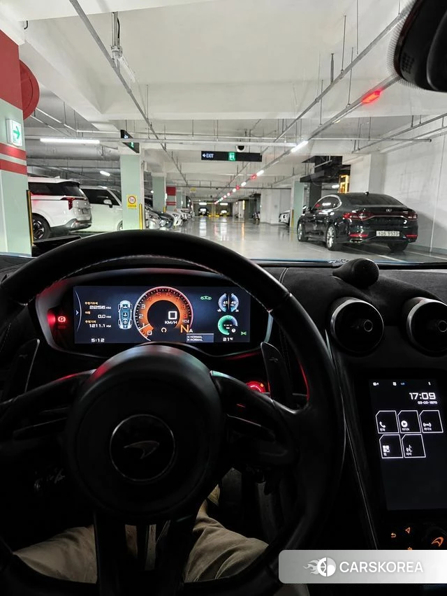 McLaren 570S 2018 Серебристо-серый из Кореи, фото 5