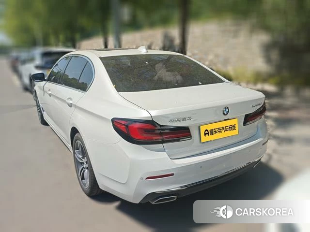 BMW 5 series 2023 Белый из Китая, фото 5