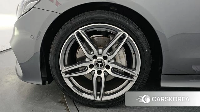Mercedes-Benz E-Class W213 id 3893599 из Кореи 15
