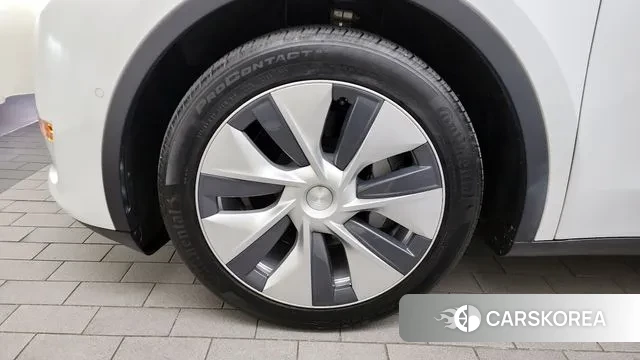 Tesla Model Y id 3333837 из Кореи 15