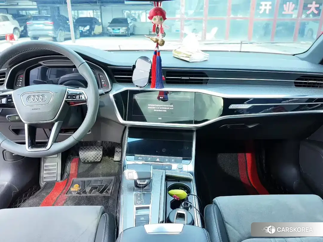 Audi A6L id 4629695 из Китая 11