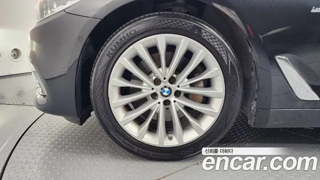 BMW 5 Series (G30) id 2908164 из Кореи 15