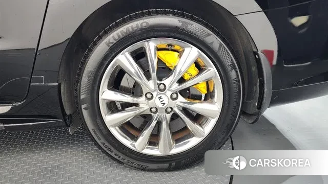 Kia The New Carnival id 3778972 из Кореи 15