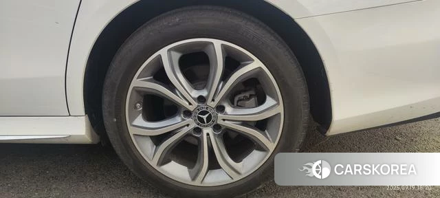 Mercedes-Benz E-class id 4256867 из Китая 14