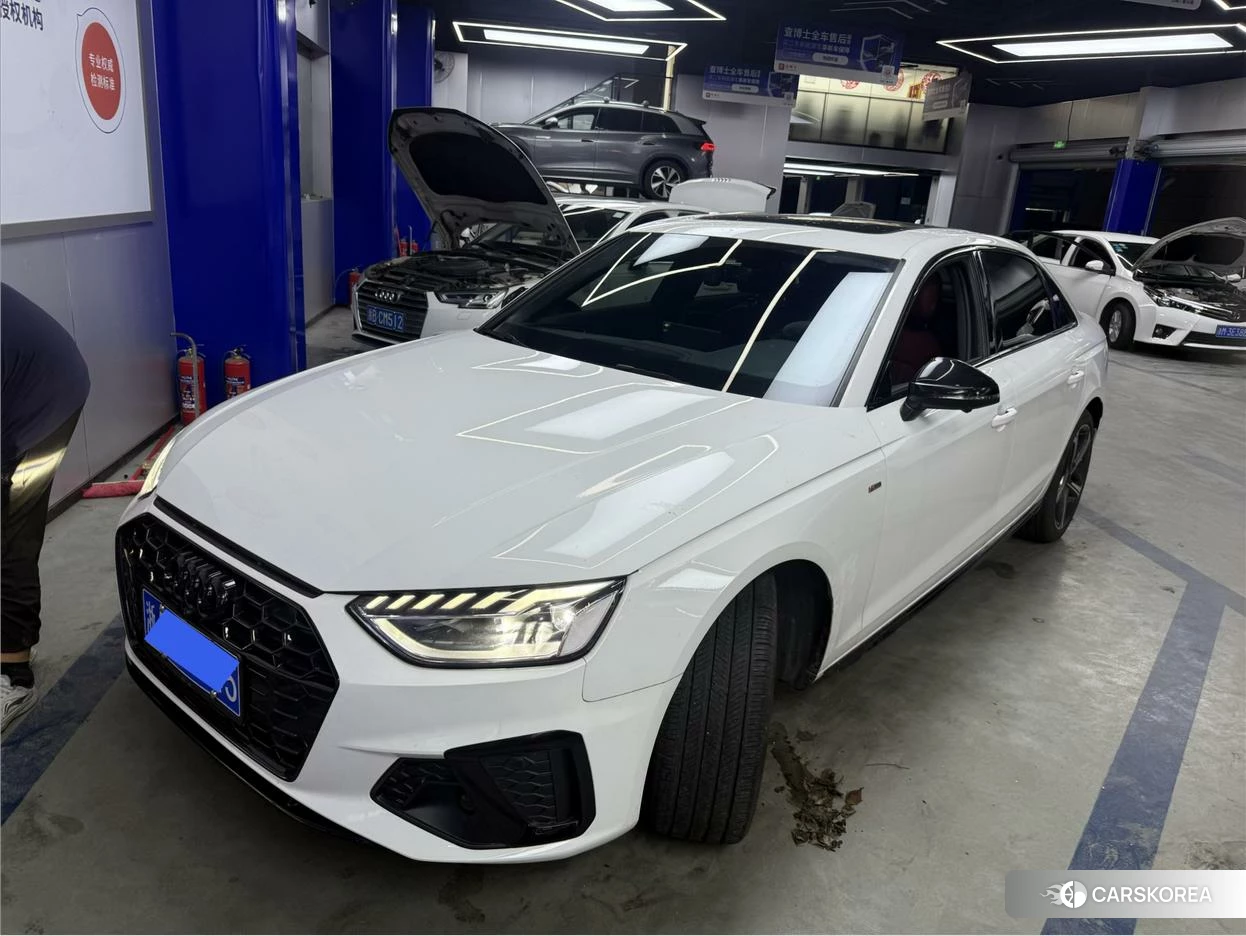 Audi A4L id 4461863 из Китая 8