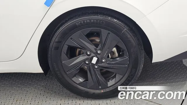 Hyundai Avante Hybrid (CN7) id 2743888 из Кореи 15